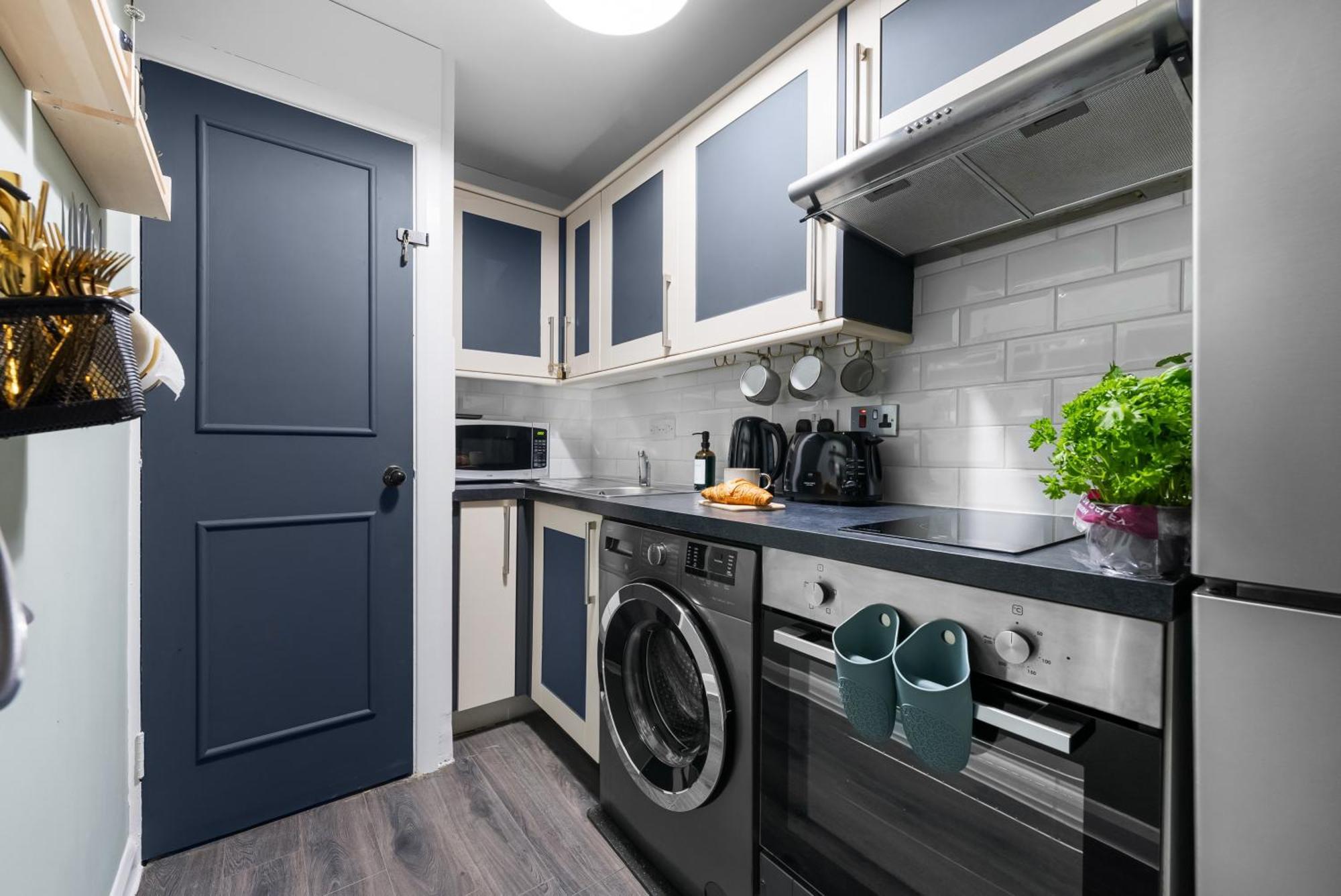 Chic 2 Bedroom Apartment Near Liverpool Street By Gold Stays Londyn Zewnętrze zdjęcie
