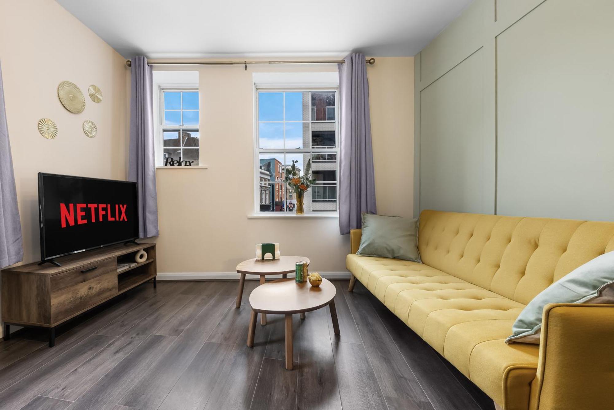 Chic 2 Bedroom Apartment Near Liverpool Street By Gold Stays Londyn Zewnętrze zdjęcie